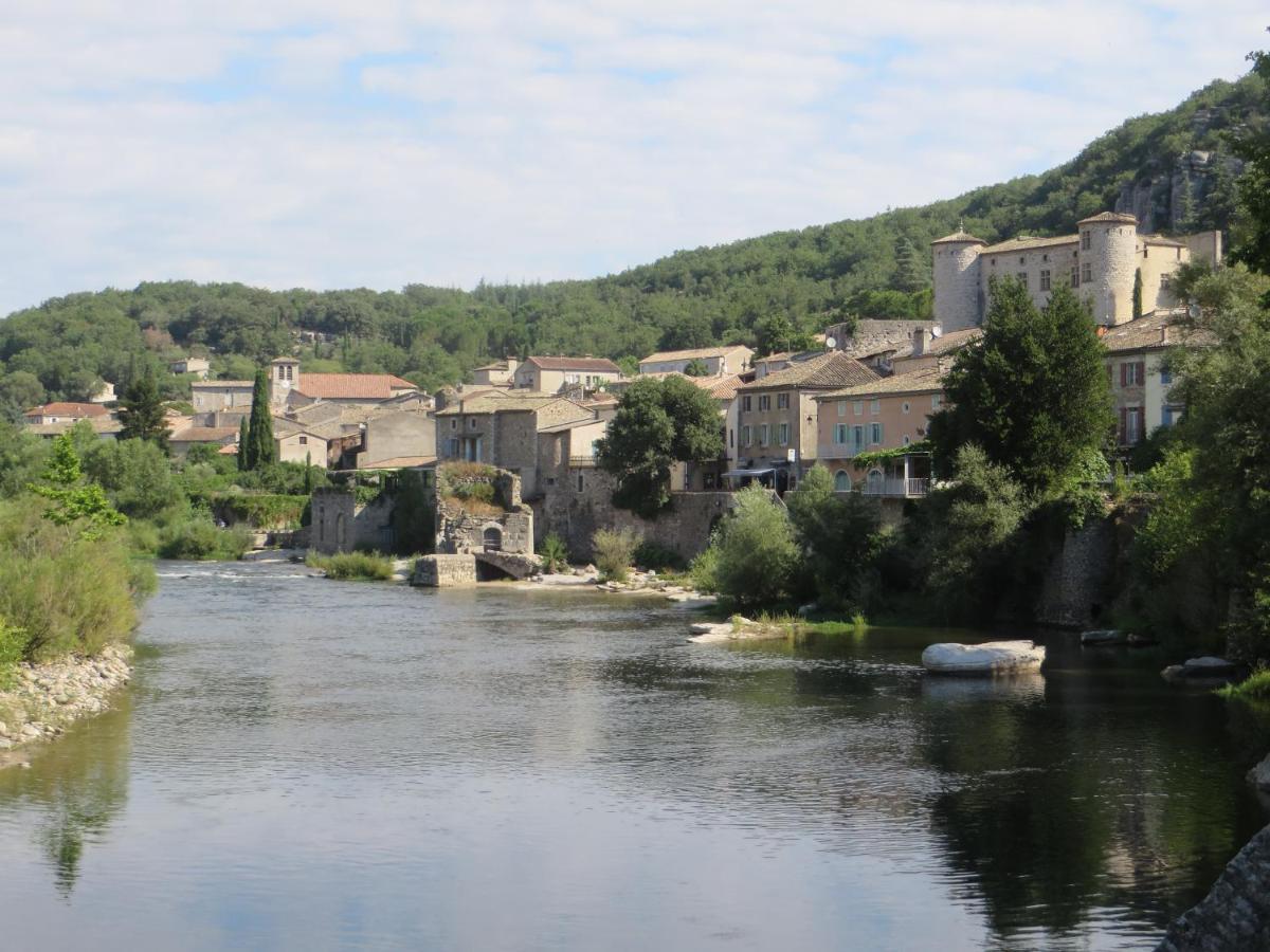 Couleurs Du Sud Acomodação com café da manhã Vallon-Pont-dʼArc Exterior foto